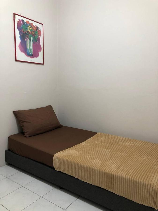 Fateh Homestay - Muji Concept Family House Rawang Dış mekan fotoğraf